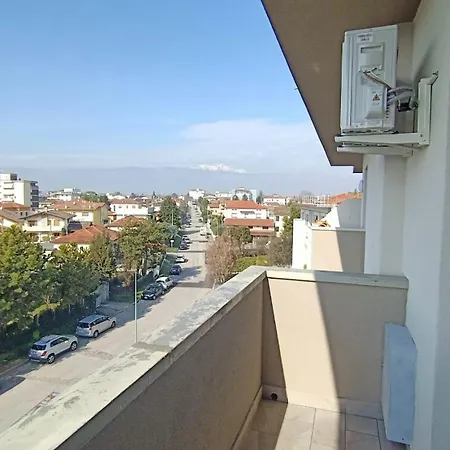 Al Civico 2 Apartment *